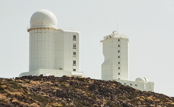 in diesen 2 Geb�uden waren wir bei dem Besuch des Izana Observatoriums.